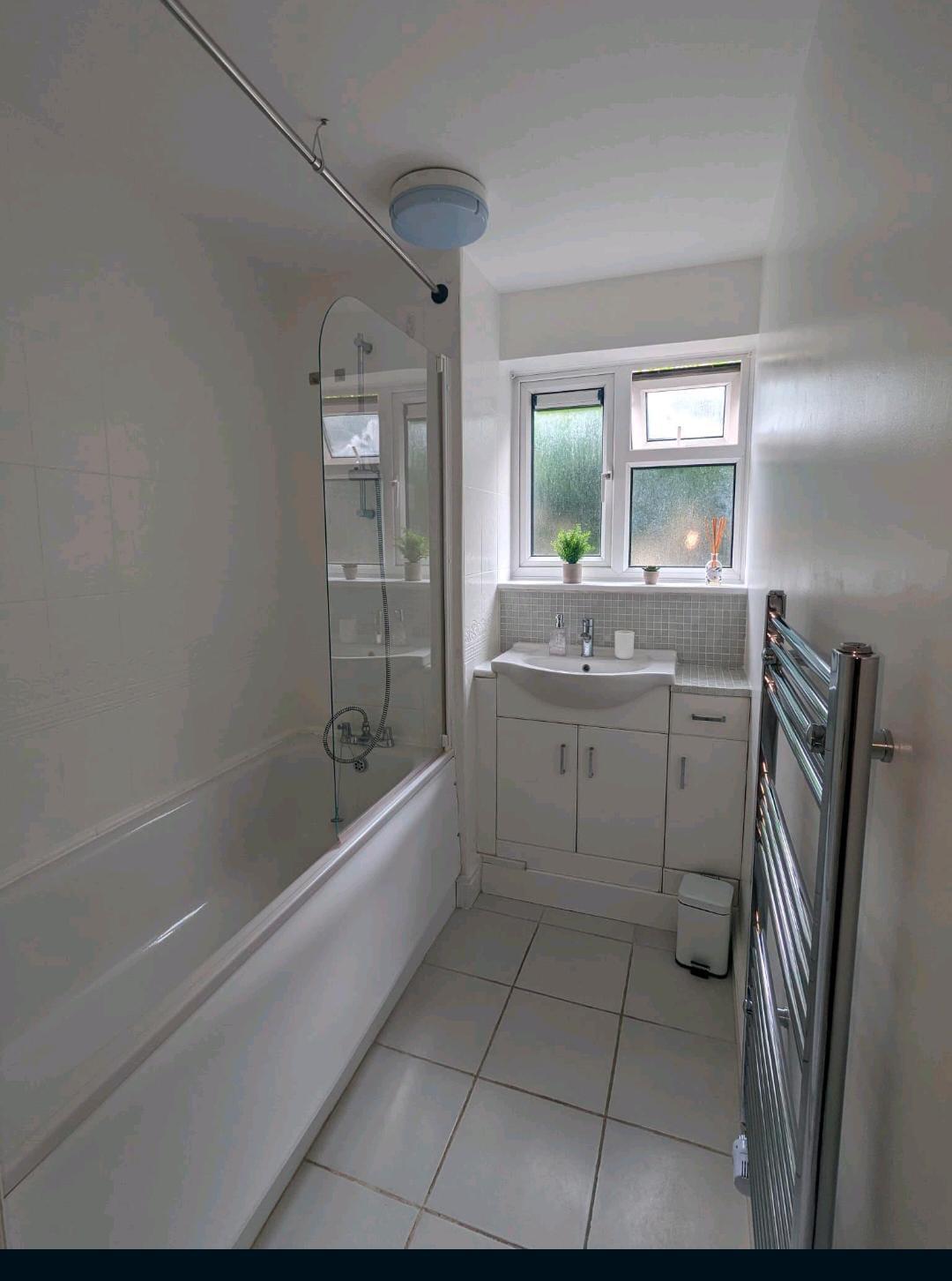 8 Anstey Way — photo 5